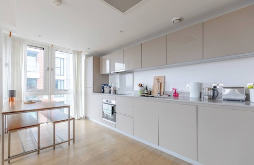 Bromley South Appartement | Stylish 2BD Flat w/Incredible View of London - Bow