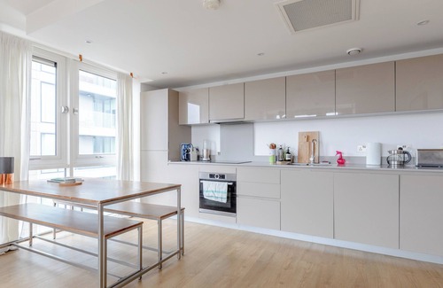 Bromley South Appartement | Stylish 2BD Flat w/Incredible View of London - Bow