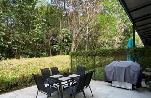 Tambor Appartement | Stylish 2BR/2BA condo near the beach in gated Los Delfines Golf and Country Club