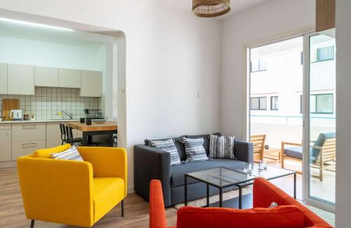 Skala Appartement | Stylish 2BR Apartment with Rooftop Pool in Mackenzie