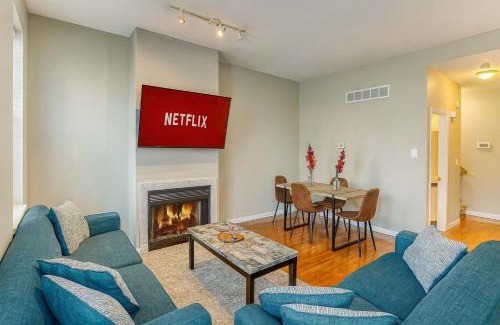 Soulard Appartement | Stylish 2BR Apartment with Private Balcony near Soulard