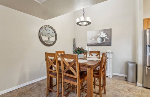 East Mesa Appartement | Stylish 2BR Mesa Comfort
