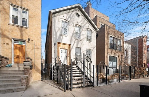 West Town Appartement | Stylish 2BR Retreat in the Heart of Chicago