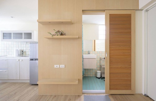 Songshan Appartement | Stylish 2F Large Studio, Taipei, Elevator, AC, 1 unit in a floor, Walk to MRT