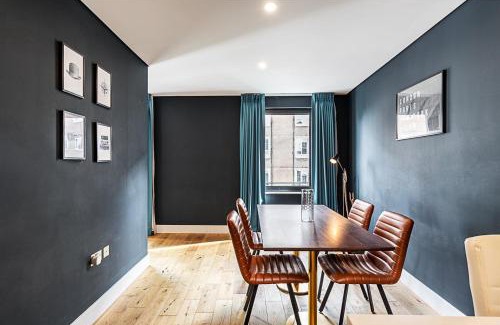 Kings Cross St. Pancras Appartement | Stylish 3-Bed Flat with Balconies in Kings Cross