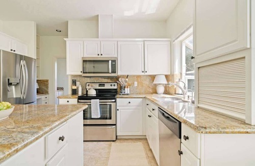 Oak Hills Maison | Stylish 3 Bedroom Family Home