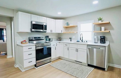 East Durham Maison | Stylish 3-bedroom home 9 min to Duke 20 min to UNC