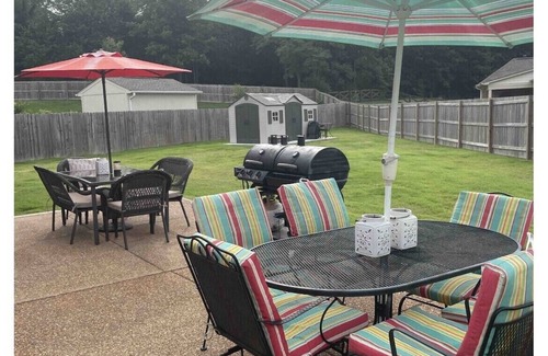 Horn Lake Maison | Stylish 3 bedroom ranch just south of Memphis