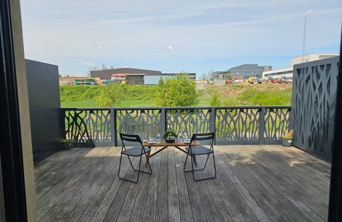 Hamm Appartement | Stylish 3 BR with 2 terraces and parking