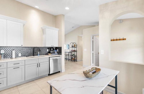 Mariner Maison | Chic 3BR Cape Coral Retreat with Lake View