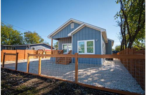 Denver Heights Maison | Stylish 3BR2BA Urban Retreat Near Lively Downtown