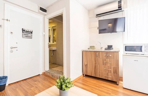 Old City Appartement | Stylish 3rd-Floor Studio - Fully Equipped - Fast WiFi & AC