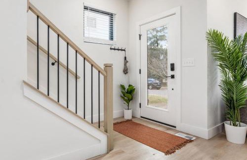 Merion Village Maison | Stylish 4BR in Merion Village PD