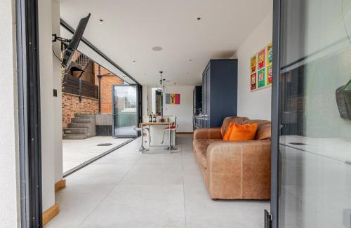 Leamington Spa Appartement | Stylish 5-Bed Townhouse in Prime Leamington Spa