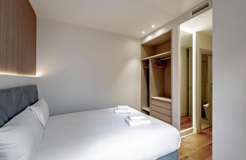 Gaztambide Appartement | Stylish 5BR Flat with terrace