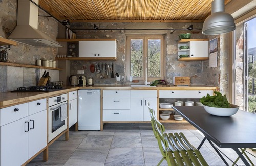 Lefktron Villa | Hébergement élégant et unique expérience Villa à la villa de l'architecte