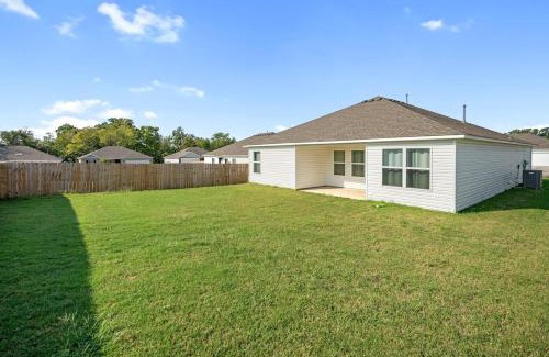 Broken Arrow Maison | Stylish and Luxuriously Furnished 3BedRoom Getaway