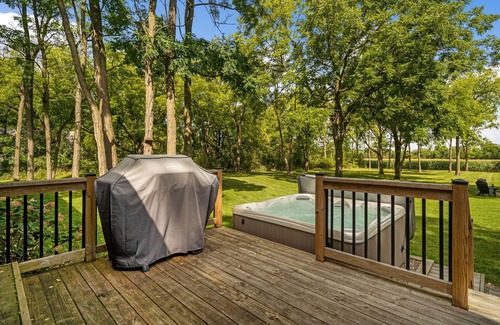 Trumansburg Maison | Stylish and Refreshed Home with Hot Tub in the Heart of Tburg