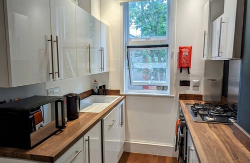 Inverness Appartement | Stylish and spacious one bedroom apartment