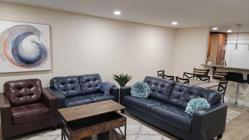 Clifton Maison | Stylish and Spacious Luxury End-Unit TH - Near IAD
