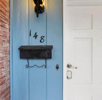Monroe Appartement | Stylish and Well Appointed in Downtown Monroe.
