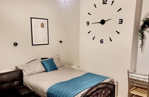 Bensham Manor Appartement | Stylish Apartment, self check-in, Ideal 4 Contractors, 25mins to Gatwick Airport