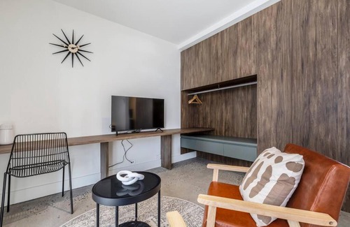 Carlton Appartement | Stylish Apartment in Carlton - 6415