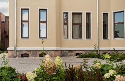 Viljandi Appartement | Stylish Apartment in Historic Villa Doll, City Center