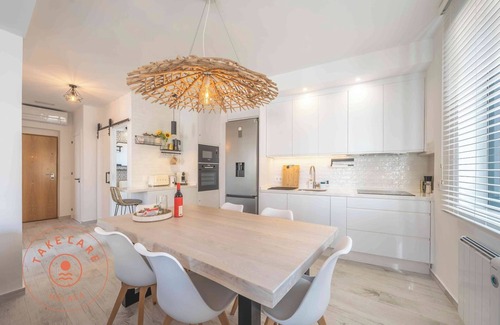 Perchel Norte Appartement | Stylish apartment in Malaga Center - TakeCareMalaga