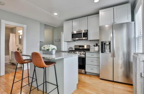 North Andover Appartement | Stylish Apartment Near Downtown, Highways, Boston