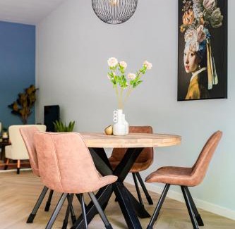 Weesperzijde Appartement | Stylish apartment next to the Amstel river- Unit D