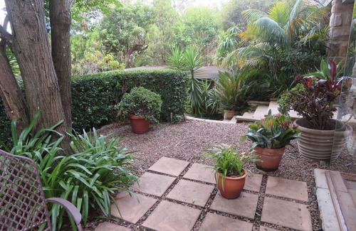 Seaforth Appartement | Stylish apartment with beautiful garden patio