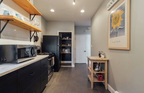 Jersey City Appartement | Stylish Apt 40 mins from NYC - TV/Laundry/Parking
