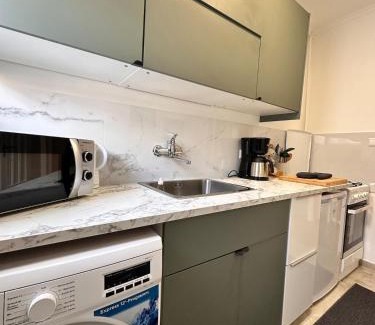 Neukoelln Appartement | Stylish Apt in Neukölln kiez Privat Parkplatz