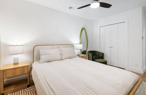 North Austin Civic Association Maison | Stylish Austin Escape 4BR, 2BA, Minutes from Domain, Q2 Stadium