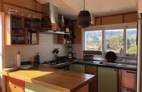 Waikanae Maison | Stylish Bach With hot tub and Island Views - Bali Hai