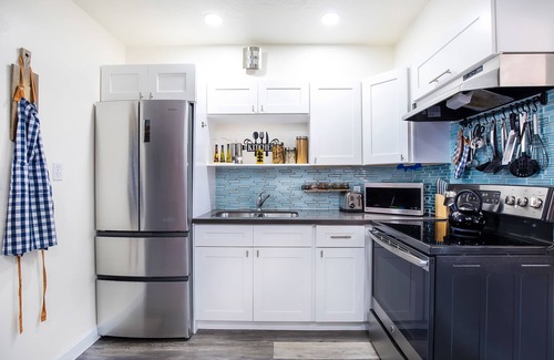 Central Naples Maison | Il est temps de se sentir spécial? Découvrez notre nouvelle maison!