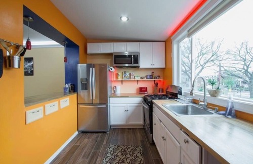Kingman Park Appartement | Spacieux, ensoleillé, 1 chambre Apt au 2ème étage; le Parlement américain
