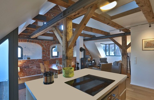 Old Town Appartement | Stylish, bright, spacious apartment in the heart of the old town - loggia, fireplace
