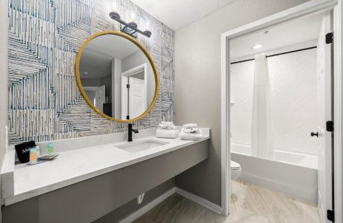 Garden Hills Appartement | Stylish Buckhead Condo: Your Urban Getaway in Atlanta
