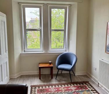 Merchiston Appartement | Stylish Canal-Side Retreat in Central Edinburgh