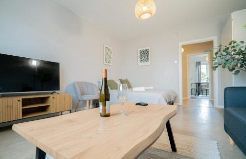 Lundby Appartement | Stylish, Central Studio Close to Tram & Shops