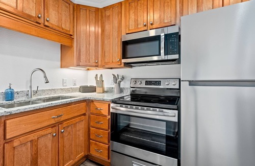 Auburn Copropriété | Stylish & Centrally-Located 2 bed/2 bath Condo in Auburn, AL