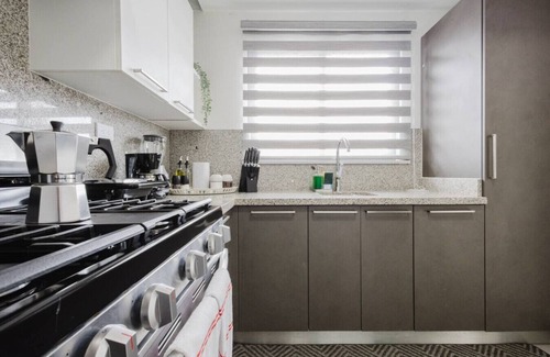 Lope De Vega Copropriété | Stylish, City Center Condo, Fast Wi-Fi, Full AC...