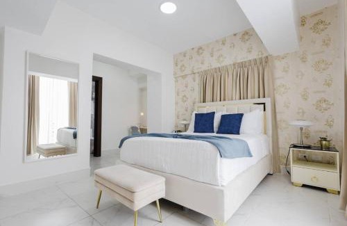 Lope De Vega Maison | Stylish, City Center 2BD Condo