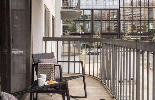 Crystal City Appartement | Stylish City Sleeps 8 Near Metro