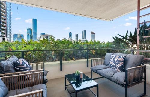South Brisbane Appartement | Stylish City View Apt and Best Location with Pool and Gym