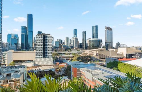 South Brisbane Appartement | Stylish City View Apt and Best Location with Pool and Gym