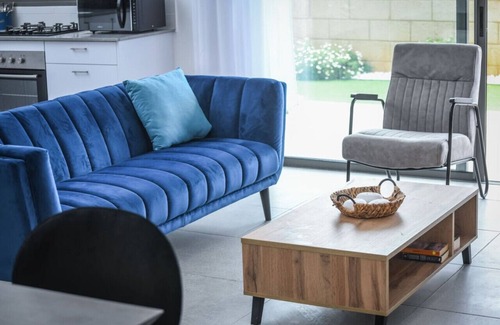 Nahariya Appartement | Stylish Coastal Oasis by Sea N' Rent