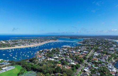 Burraneer Maison | Stylish Coastal Retreat Near Cronulla Beach